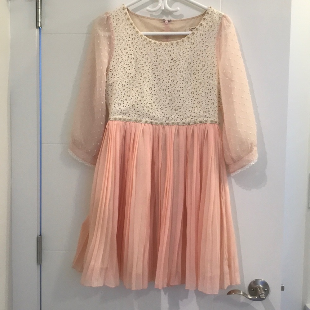 Cute pink/beige long sleeve dress